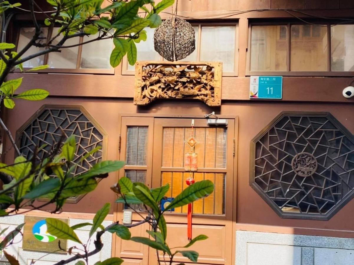 捉鳳凰 台南百年老宅包棟導覽民宿系列catchphoenix Centennial Guesthouse エクステリア 写真